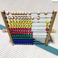 幼児用そろばんの画像