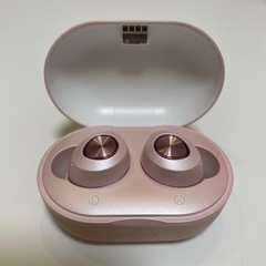 ワイヤレスイヤホンの画像
