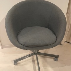 IKEA skruvsta スクルーヴスタ キャスター付き