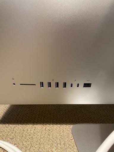 21.5インチiMac Retina 4Kディスプレイモデル 2017