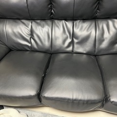 ソファー明日引き取り歓迎の画像