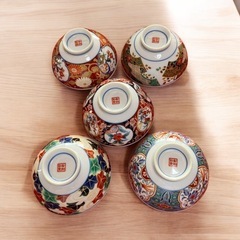 有田焼彩窯　ご飯茶碗　湯呑みセット　花鳥　金彩の画像