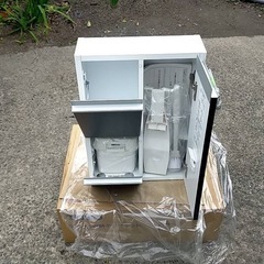 倉庫整理品　TOTOウォールキャビネット　新品セットの画像