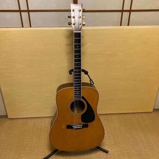 ギター　YAMAHA FG-301D