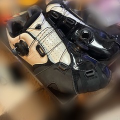 ロードバイク　ピンディングシューズ（マヴィックかリンタマンのどち...