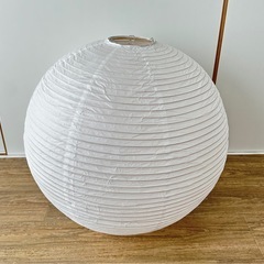 HAYのペンダントライト、無印良品のソケットとLED電球の3点セットの画像