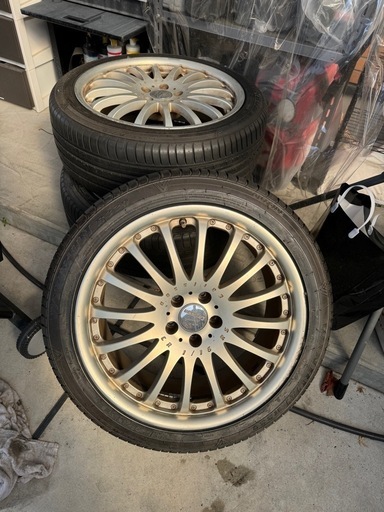 クラウン210形２０インチ