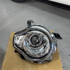 ハスラー　新品ヘッドライト