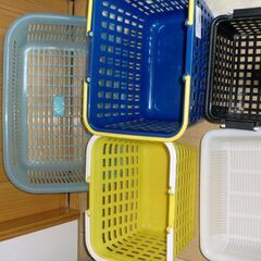整理かご、ランドリーバスケット、取っ手付きかご等　コインランドリー洗濯や買い物、物の整理にの画像