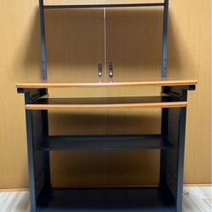 パソコンデスクの画像