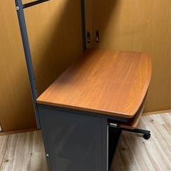パソコンデスクの画像