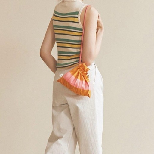 人気アイテム【PLEATS MAMA】Handle bubble bag バック (3color) PLEATS MAMA】Knit Pleats Handle Bubble Bag ( 3 COLOR