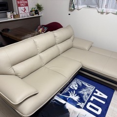 カウチソファー