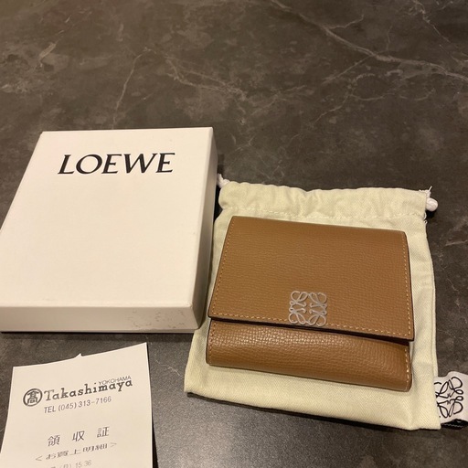 決まりました　ロエベ  二つ折り財布　レシート　箱付き