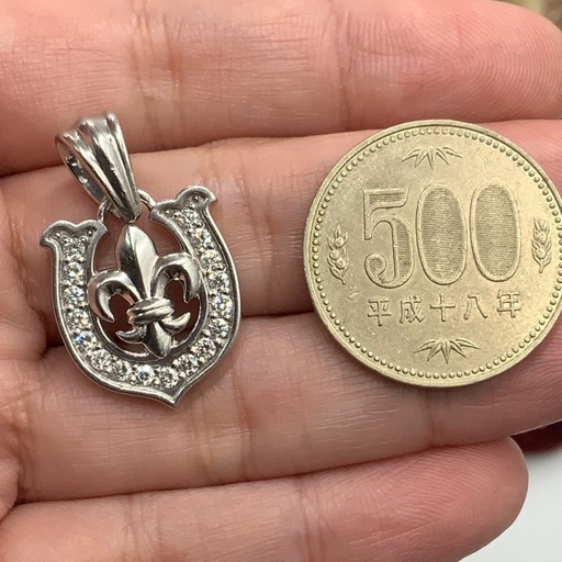 Pt900 ダイヤ付　ホーシュー　百合　ペンダント　14.5g 0.54ct