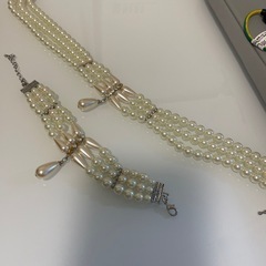ネックレス、ブレスレット