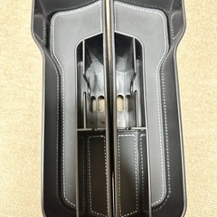 車　隙間　収納の画像