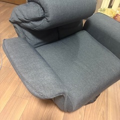 値下げ→座り心地抜群！回転座椅子の画像