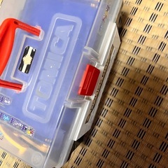 決まりました！トミカの車庫　オモチャ