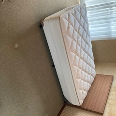ベッド