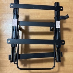 三菱　パジェロ　純正　シートレール　右　V2# V4# M021-R
