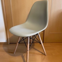 モダンデコ　ダイニングチェアの画像