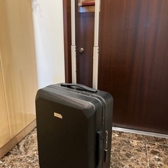 BALLY キャリーケース、スーツケースの画像