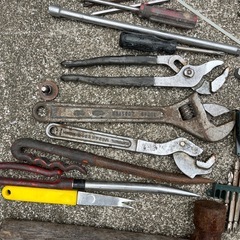 レンチ、ドライバーなどの画像
