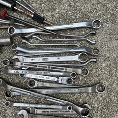 レンチ、ドライバーなどの画像