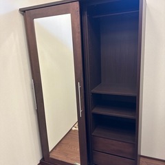 美品 アクタス　ワードローブ　洋服ダンス（左板右ミラー）　定価約...