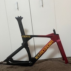 ノバコローナ　フィエルテ　サイズS