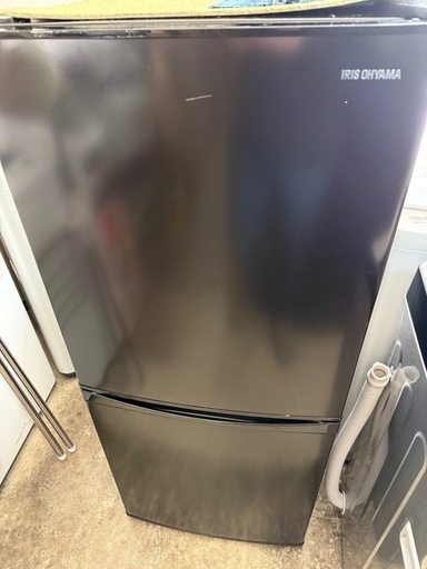2023年アイリスオーヤマ冷蔵庫142L 黒 (qqq) 池下のキッチン家電 2023年アイリスオーヤマ冷蔵庫142L 黒 (qqq) 池下のキッチン家電