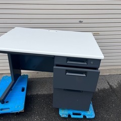 PLUS 事務デスク JOIFA 331 片袖 鍵付き