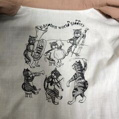 スプリングコート 裏地猫柄 E hyphen world gallery  フリーサイズの画像