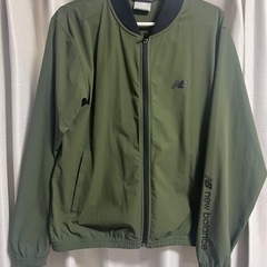 美品！ニューバランス　Tenacity ボンバーウーブンジャケットの画像