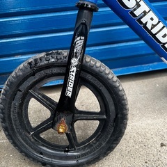 ストライダー スポーツ 青　12インチの画像