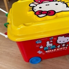 キティちゃんおもちゃ用箱の画像