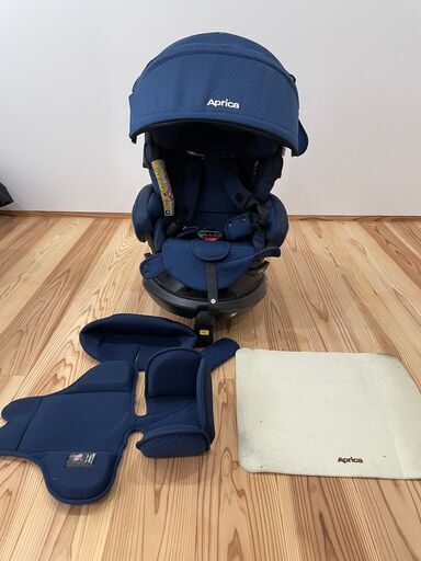 【値下げ＆おまけ付けます】Aprica フラディア　グロウ　ISOFIX 360　セーフティ　シリーズ