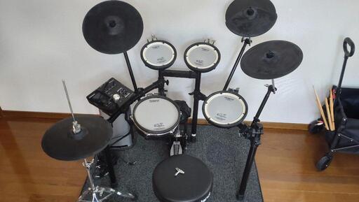 ROLAND V-Drums！\n\n電子ドラム　TD-25SC-S 専用マット/運搬用ワゴン他付き