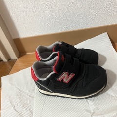 ニューバランス　黒の画像