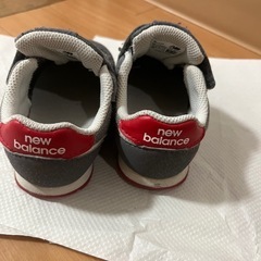 ニューバランス　グレーの画像