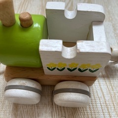 木製玩具　紐で引く列車の画像