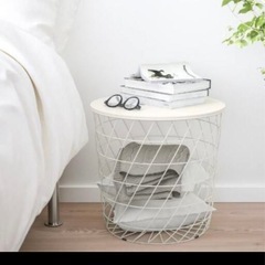 IKEA テーブル おしゃれ 白 カゴ 収納
の画像