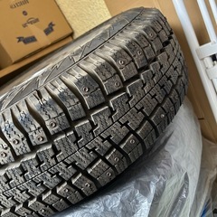 スパイクタイヤ  185/65R14 ホイール付き4本セットの画像