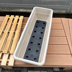 (お話中)(無料)大きめプランター、すのこ、洗濯機台