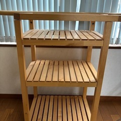 木の3段ワゴン
