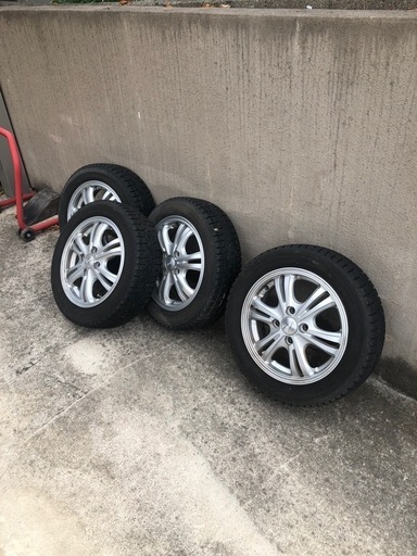 バリ山ダイハツ系などにスタッドレス4本