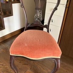 アンティーク椅子2つ