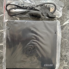 BUFFALO DVSM-PLS8U2-BKB ポータブルDVDドライブの画像