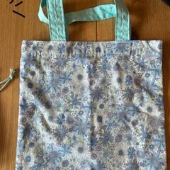 ハンドメイドバックと巾着の合計３点セットの画像